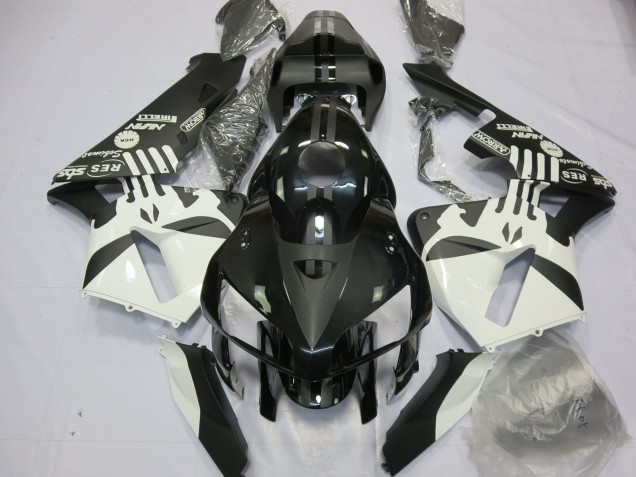 2005-2006 Nero Opaco & Loghi Puisher CBR600RR Carena 2005-2006 Nero Opaco & Loghi Puisher CBR600RR Carena